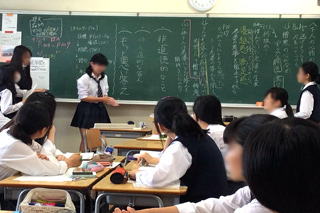 1年生「現代文」で生徒が授業をする『羅生門』。　
