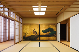 京都御池中内にある和室の襖絵
